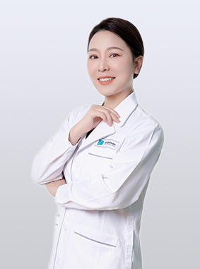 龙小玲
